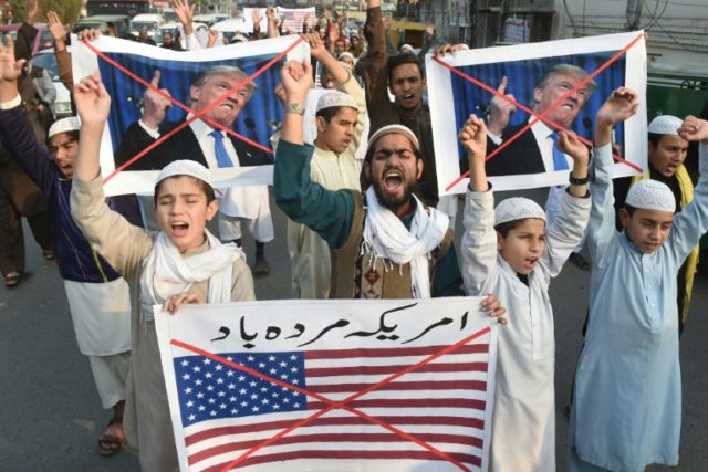 US general sees 'positive indicators' in Pakistan
