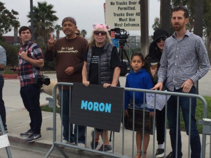 Anti-Trump protesters at border (Joel Pollak / Breitbart News)