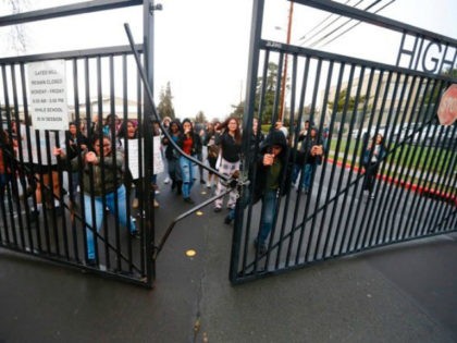 Women’s March Youth – sponsored by the Women’s March, an anti-Trump organization with ties to radical anti-Semites such as Louis Farrakhan – tweeted its praise for students who broke through a locked gate at Mt. Diablo High School in Concord, California, to participate in the student walkout Wednesday.