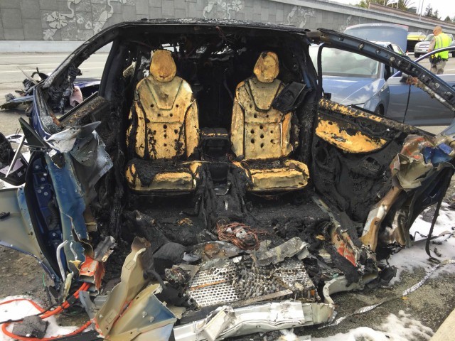 Tesla crash and fire in Mountain View, Calif., under investigation by NTSB