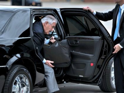 Tillerson Gets Out of Car