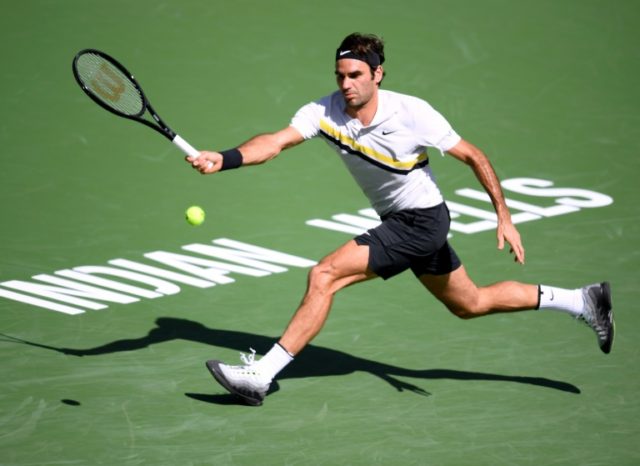 Federer rolls into Indian Wells fourth round