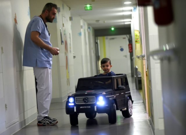 Mini cars drive away children's fears of surgery