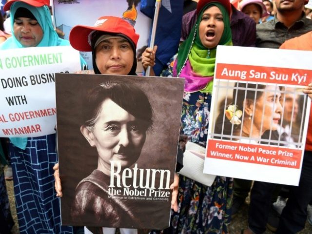 Myanmar's Suu Kyi pressed on Rohingya crisis at ASEAN summit