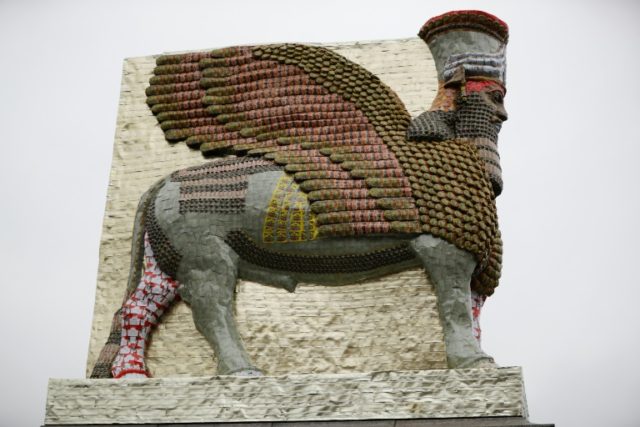 Iraqi monument destroyed by IS recreated in London