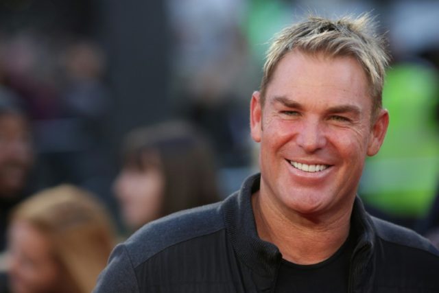 Warne condemns 'hysteria' over ball-tampering scandal