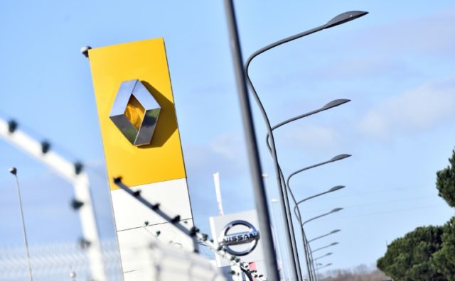 Renault shares accelerate on Nissan merger talk