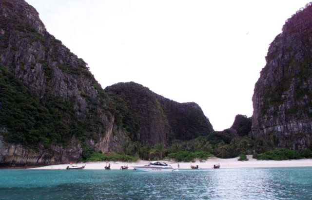Thai bay from 'The Beach' to be shuttered for 4 months