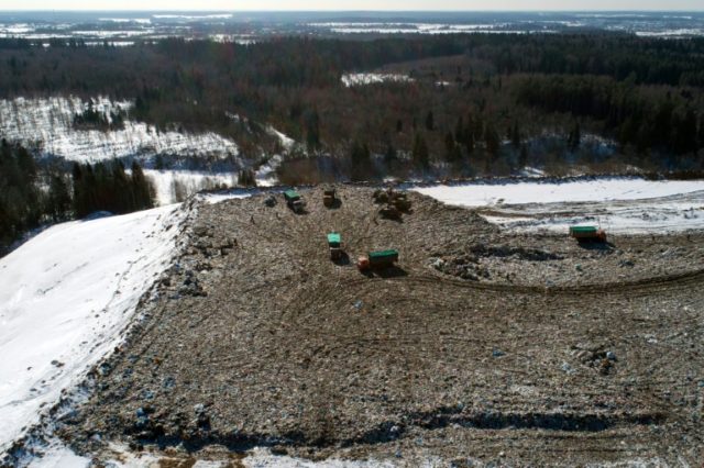Russia landfill protest town on 'high alert'