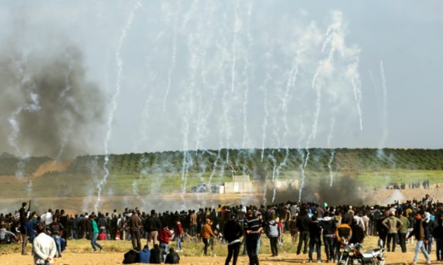 Gaza protest sees mix of violence, family gathering