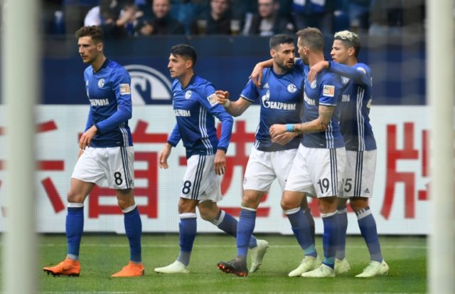Schalke beat Freiburg to delay Bayern title party