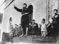 Benito Speech Italian fascist dictator Benito Mussolini (1883 - 1945) giving a speech. (Photo by Fox Photos/Getty Images)