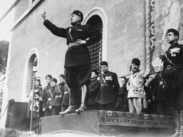 Italian fascist dictator Benito Mussolini (1883 - 1945) giving a speech. (Photo by Fox Photos/Getty Images)