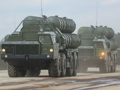 MOSCOW REGION, RUSSIA - APRIL 5, 2017: S-300 long range surface-to-air missile systems seen at Alabino Range during a rehearsal for the upcoming 9 May military parade marking the 72nd anniversary of the victory over Nazi Germany in World War II. Valery Sharifulin/TASS (Photo by Valery Sharifulin\TASS via Getty Images)