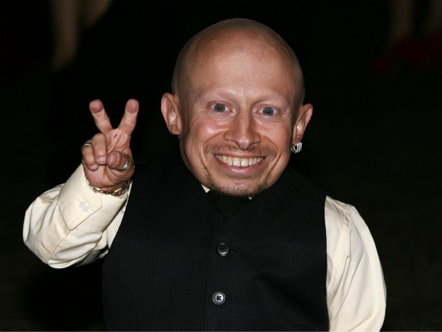 American actor Verne Troyer arrives at the premiere of the film The Imaginarium of Doctor Parnassus in London on Tuesday, Oct 6, 2009. (AP Photo/Chris Uncle)