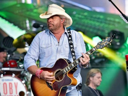 Toby Keith performs at Naperville's Ribfest at Knoch Park on Friday, June 30, 2017, in Naperville, IL. (Photo by Rob Grabowski/Invision/AP)