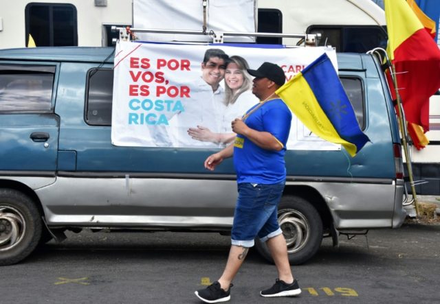 Costa Rica decides new president: preacher or ex-minister?