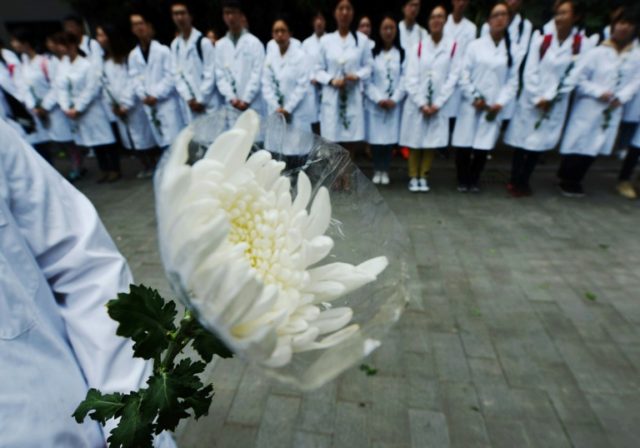 Chinese medical students honour body donors for 'Tomb Sweeping Day'