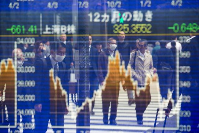 World stocks bounce back as trade fears ease