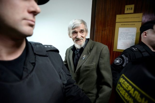 Russia gulag historian walks free after child pornography trial