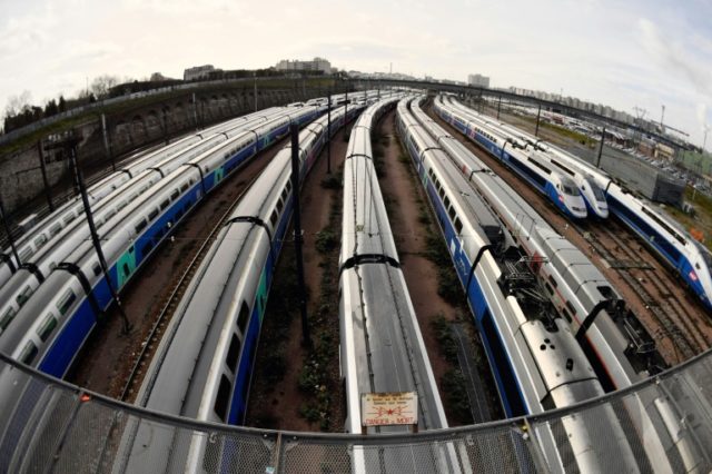 French rail strike resumes as govt warns it won't back down