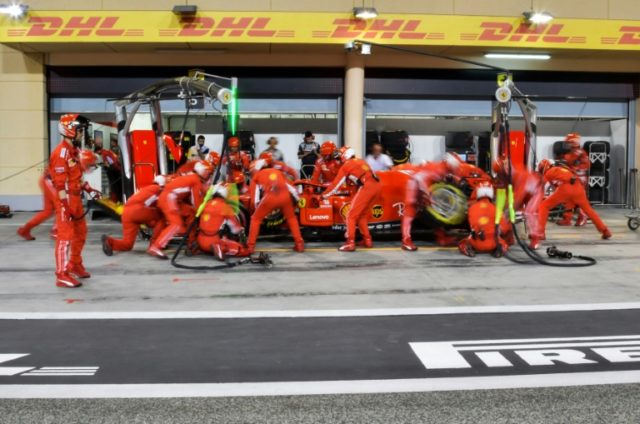 Ferrari mechanic suffers double leg break in Raikkonen accident