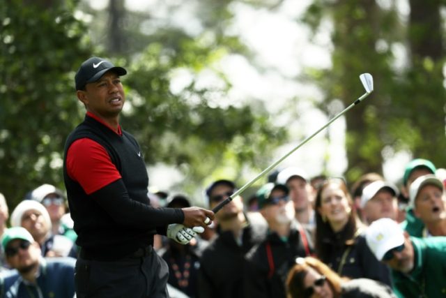 Tiger finds early birdies but still struggling at Masters