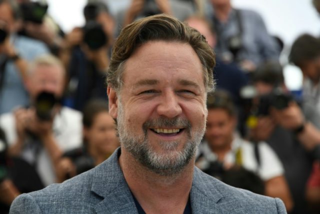 Russell Crowe nets millions from 'divorce auction'