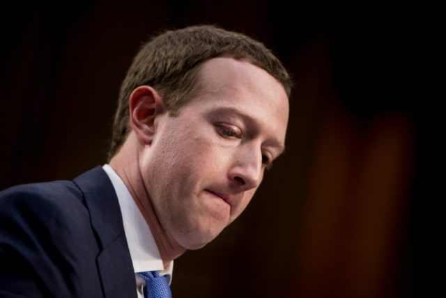 'Um, uh, no': Zuckerberg not keen to reveal own personal info