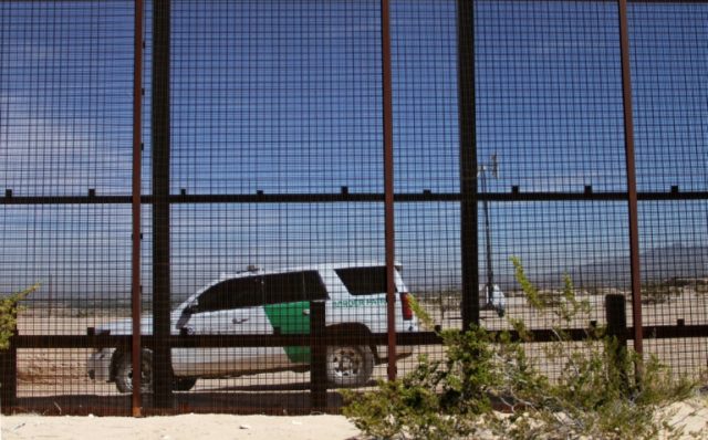 US border agents try to dump injured man in Mexico: video