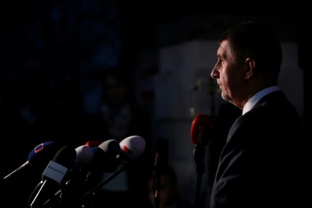 Czech PM's party snubs extremists for cabinet talks