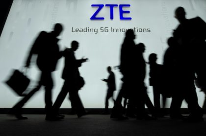China's ZTE halts share trading following US export ban