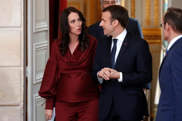 Sore feet the only worry for pregnant New Zealand PM