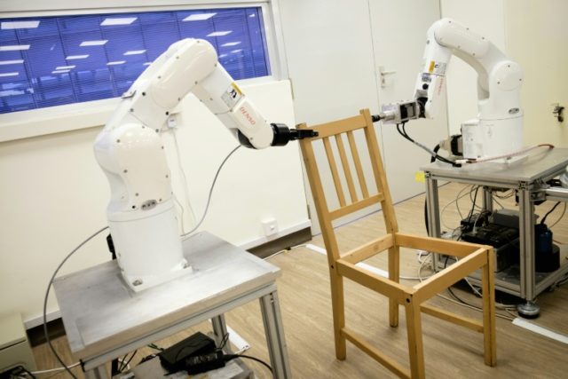 Put the toolbox away - new robot assembles IKEA chairs