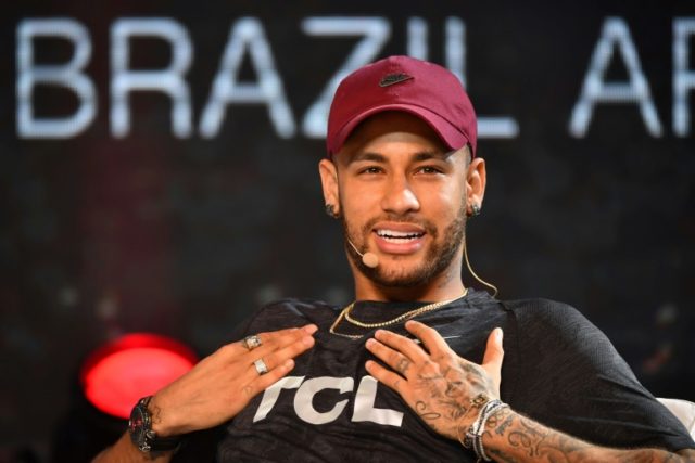 Neymar expected back in Paris in mid-May at latest