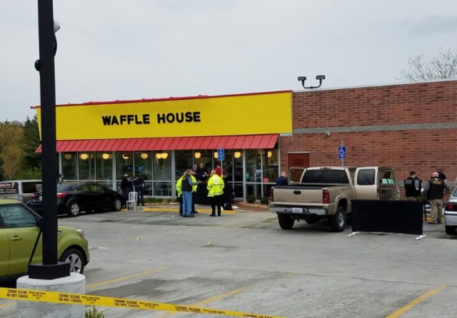US police hunt seminude suspect as Waffle House shooting kills four
