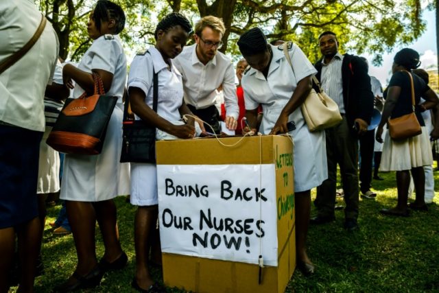 Zimbabwe's 'sacked' nurses return to work