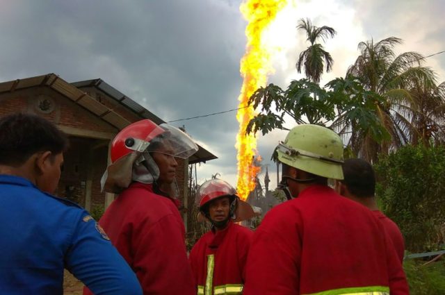 Indonesia oil well explosion kills 15, dozens injured