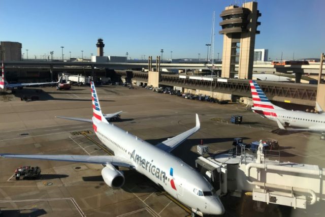 American Airlines 1Q profits hit by higher fuel costs