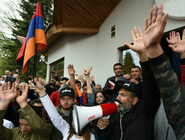 Armenian protest leader rallies support for PM bid