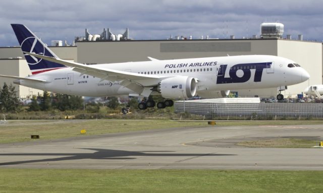 Polish airline strike called off after court injunction