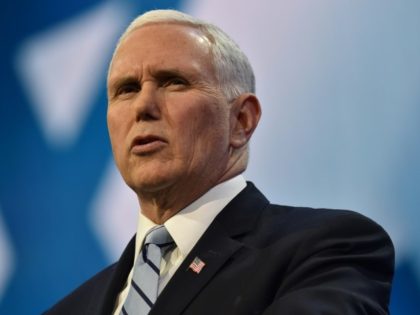 Pence blasts 'weak' immigration laws in speech at US-Mexico border