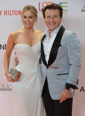 Kym Johnson gives birth to twins with Robert Herjavec