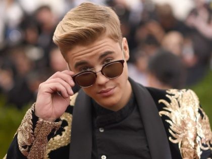 Singer Justin Bieber attends the 'China: Through The Looking Glass' Costume Institute Benefit Gala at the Metropolitan Museum of Art on May 4, 2015 in New York City. (Photo by Dimitrios Kambouris/Getty Images)