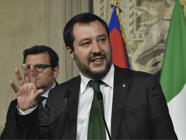 Matteo Salvini, leader of the far-right party League (Liga) speaks to the press after a meeting with Italian President Sergio Mattarella on May 21, 2018 at the Quirinale palace in Rome. - Italy's anti-establishment Five Star Movement (M5S) and the far-right League party meet President Mattarella today to present their …