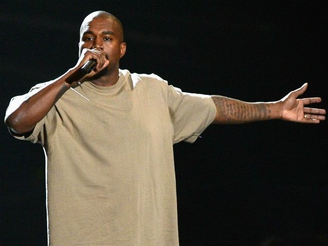 Vanguard Award winner Kanye West speaks onstage during the 2015 MTV Video Music Awards at