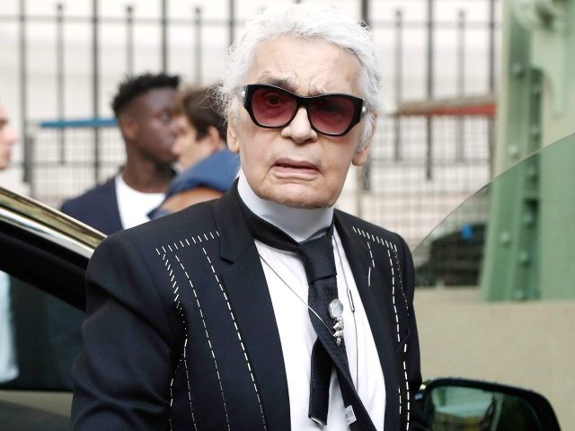 German fashion designer for Chanel, Karl Lagerfeld, arrives to the Chanel women's 201