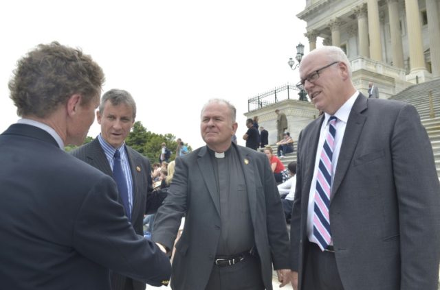 Ousted US House chaplain to stay on after uproar