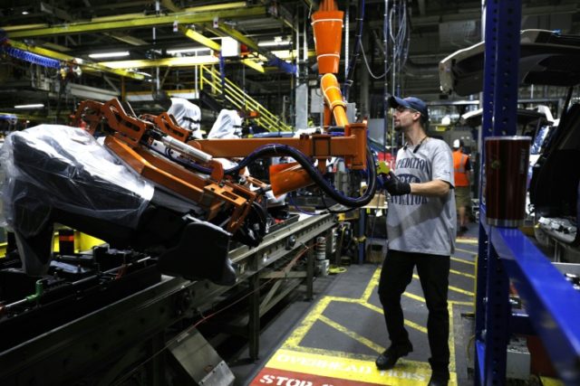 US manufacturing firms expect higher prices from tariffs: ISM