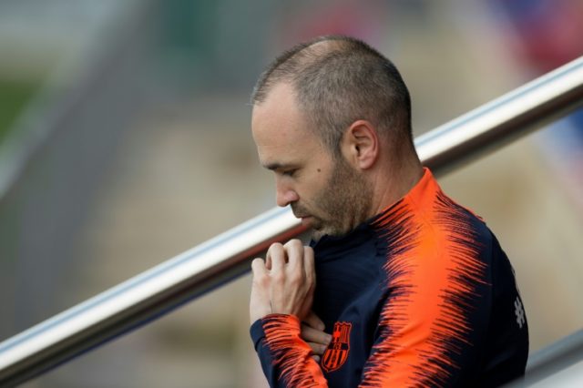 Chinese club denies move for Barca star Iniesta